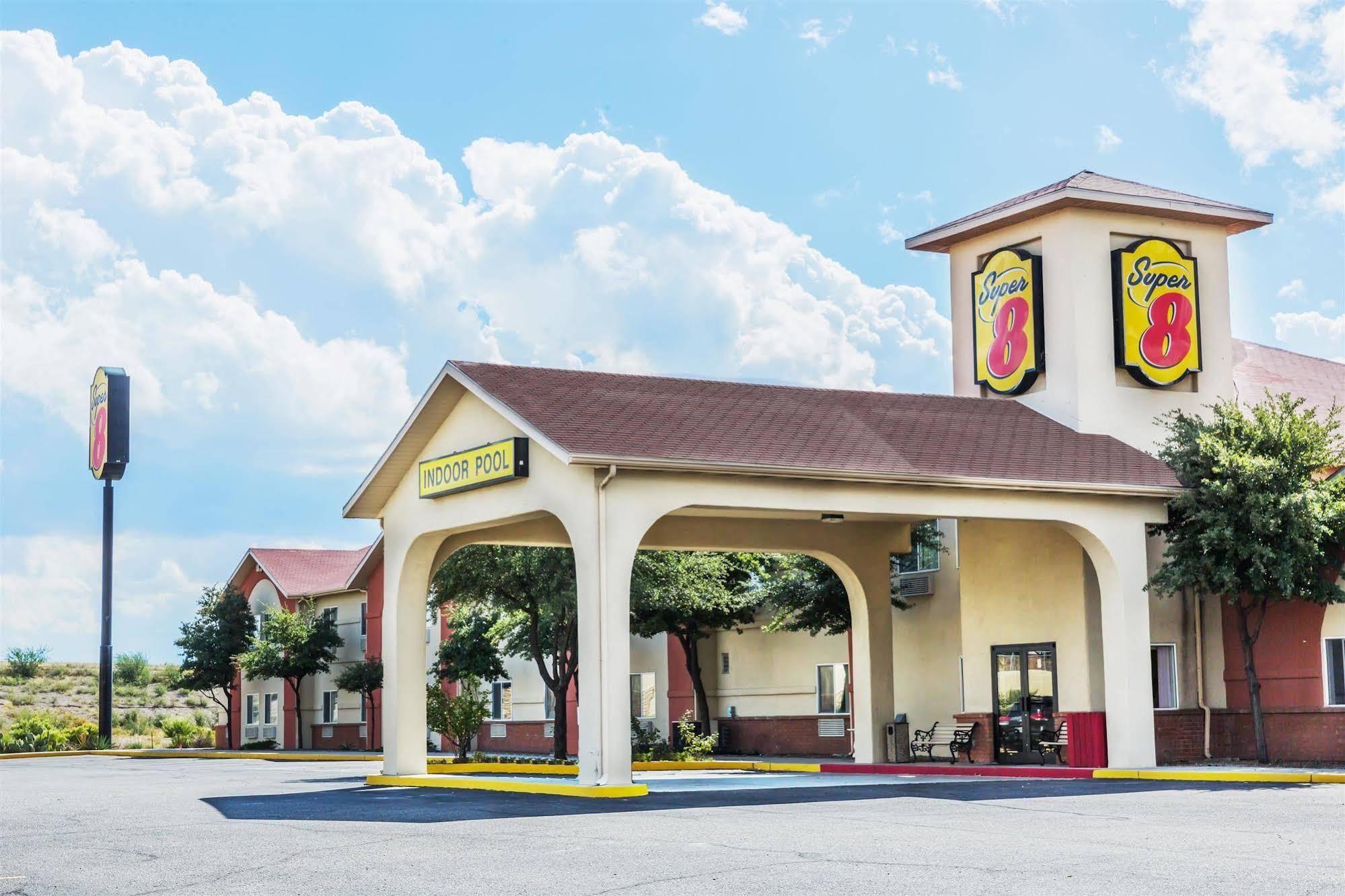 Super 8 By Wyndham Willcox Motel Buitenkant foto